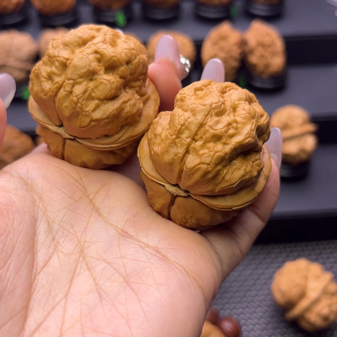 文玩核桃吊坠金蟾疙瘩包