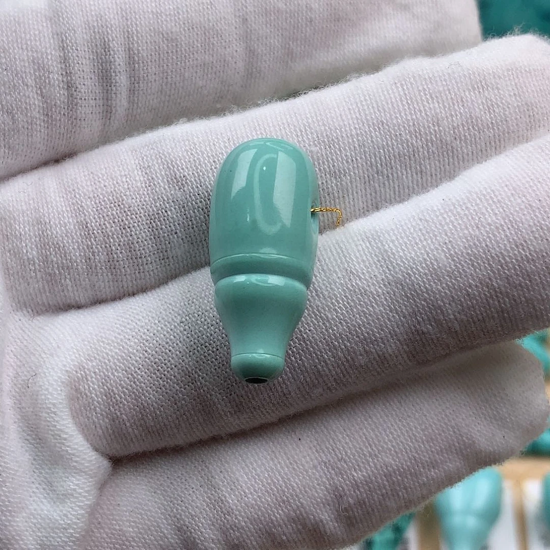 绿松石绿松石未镶嵌