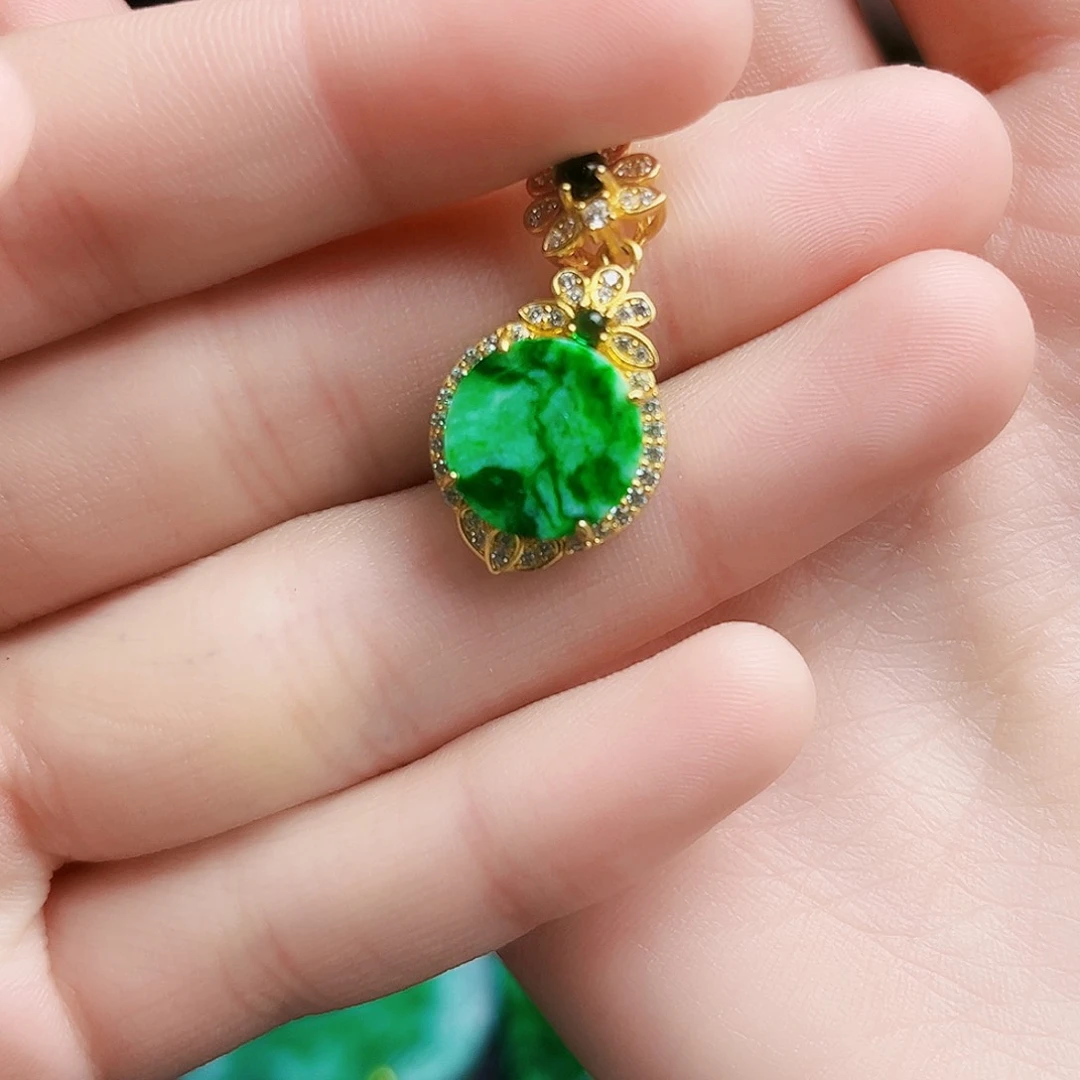 颈饰银S925镶嵌翡翠多样性