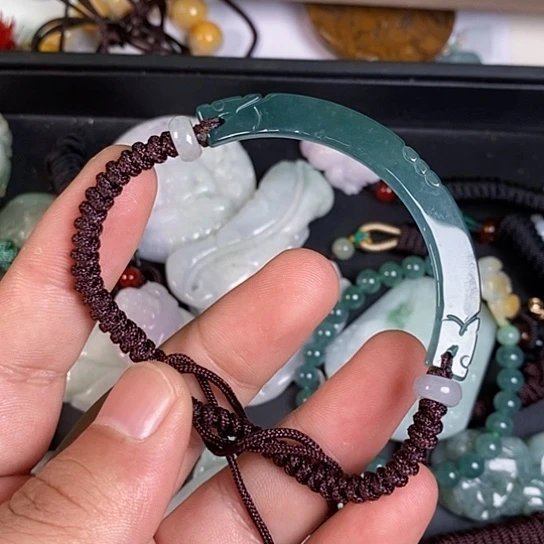 翡翠未镶嵌颈饰天然翡翠