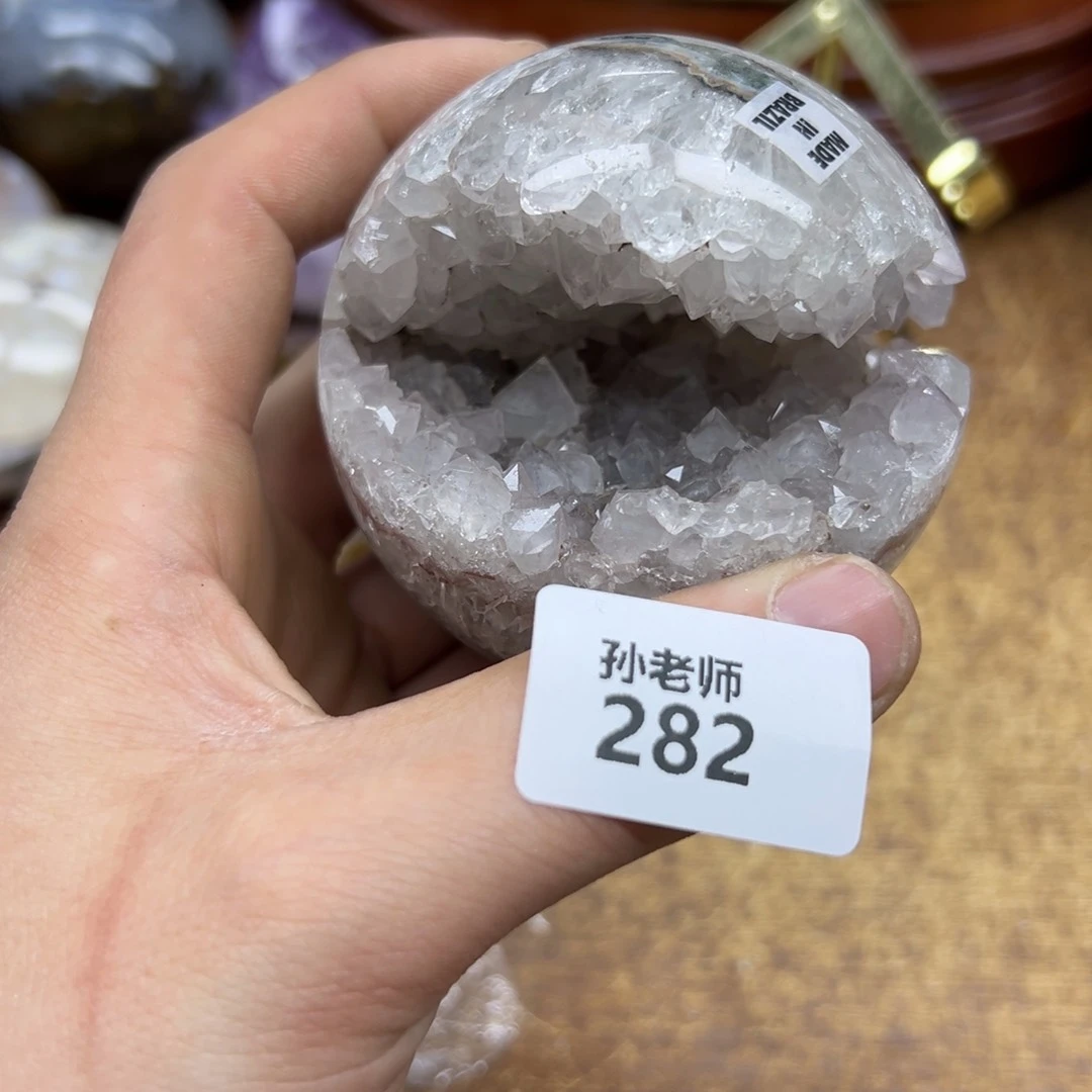 水晶大型摆件（非配饰）未镶嵌