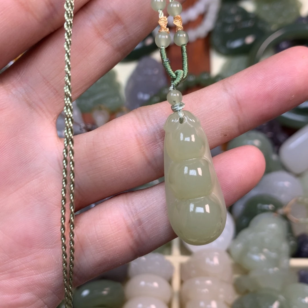 【闪购商品】颈饰未镶嵌和田玉