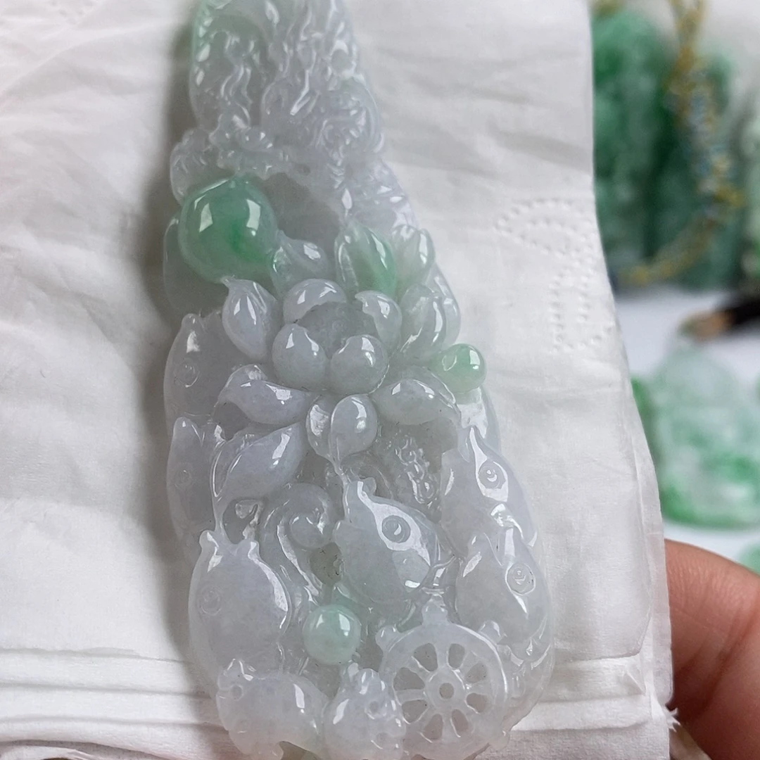 翡翠未镶嵌颈饰翡翠