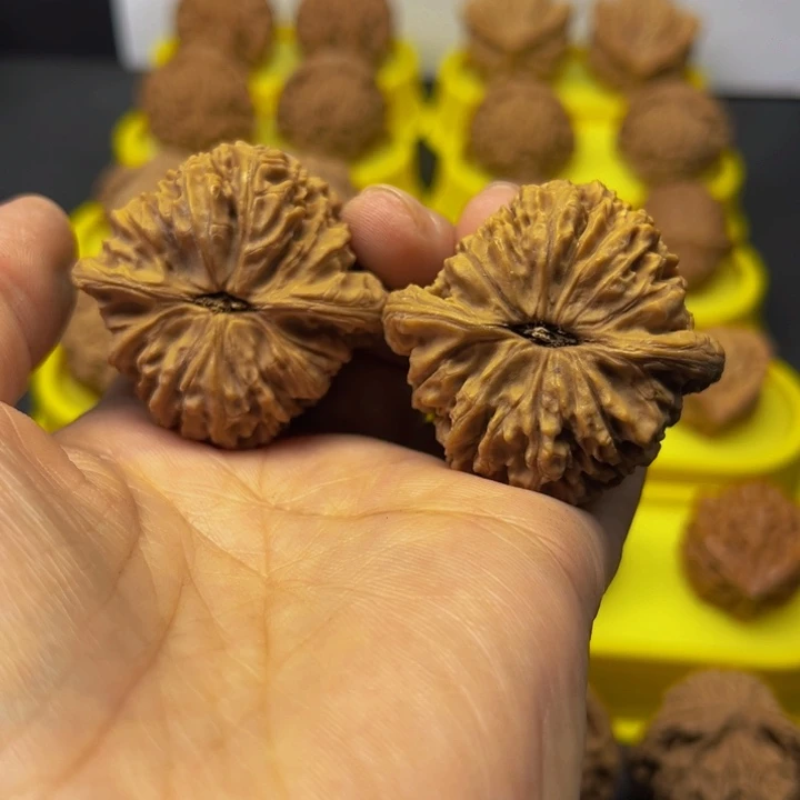 把件文玩核桃X****O