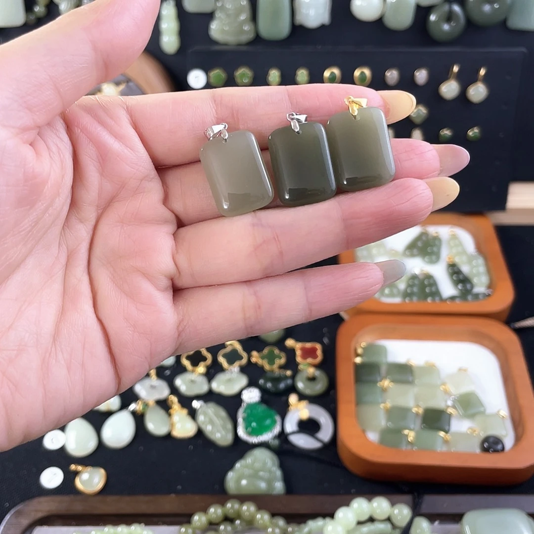 和田玉银S925镀金镶嵌颈饰