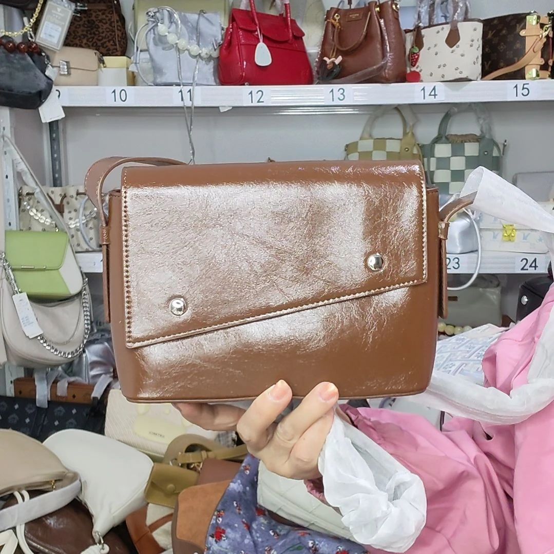 PVC牛津布人造革PU帆布草编牛皮pc超纤皮（革）反绒皮pu