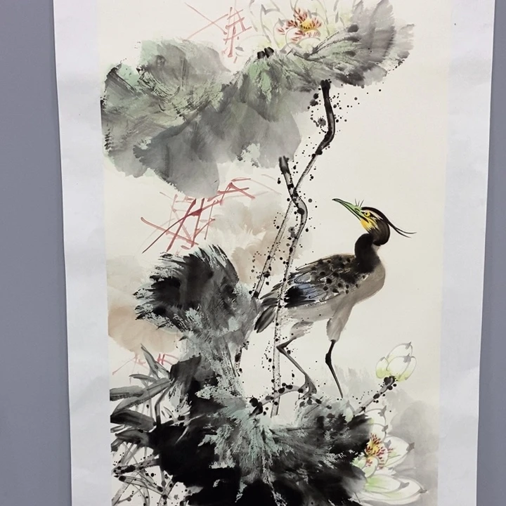 手绘作品等多种形式进行