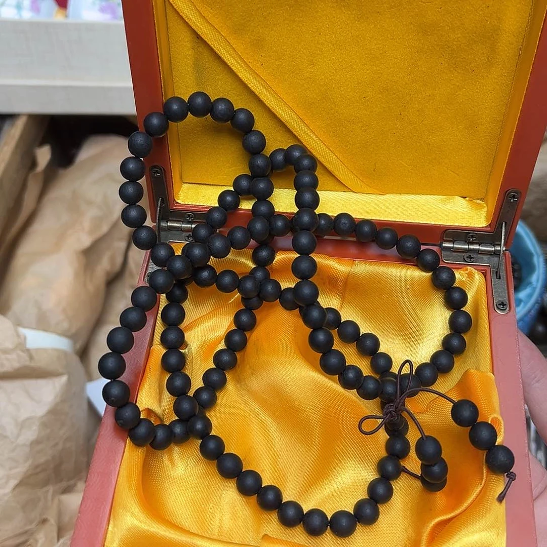 大叶紫檀（黑酸枝木类）