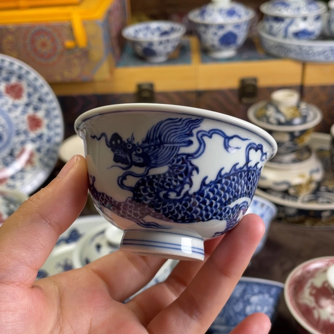 11景德镇青花龙纹