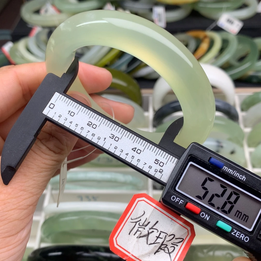 未镶嵌蛇纹石玉手镯724