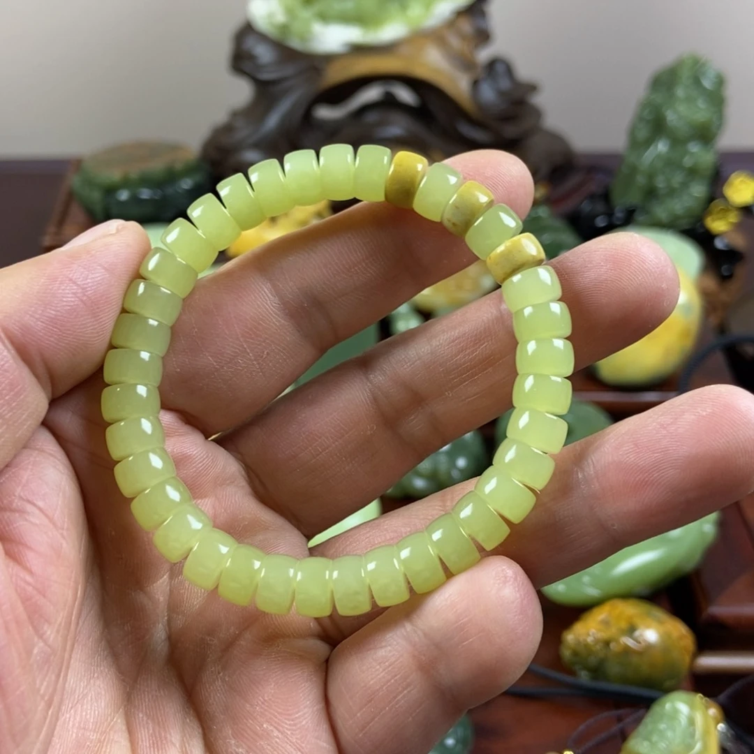 岫岩老玉（透闪石质玉）未镶嵌珠宝奇石