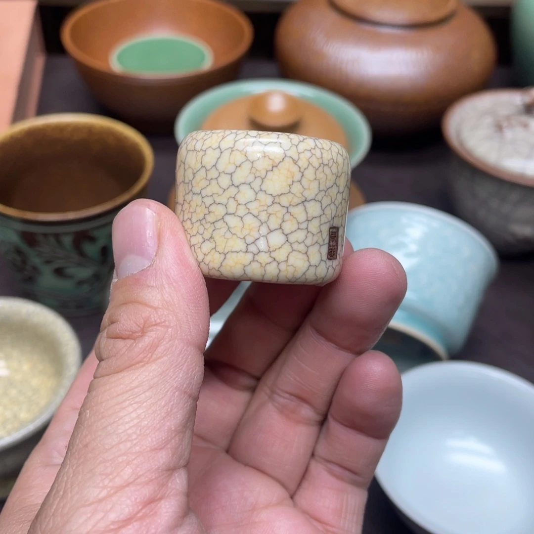 艾*言青瓷青瓷青瓷青瓷微瑕