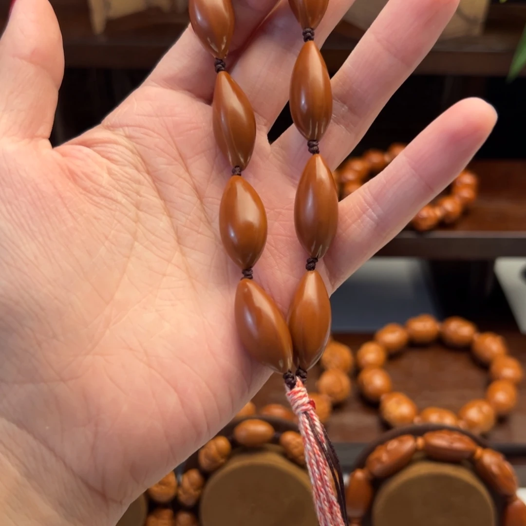 橄榄核手串/手链三面佛