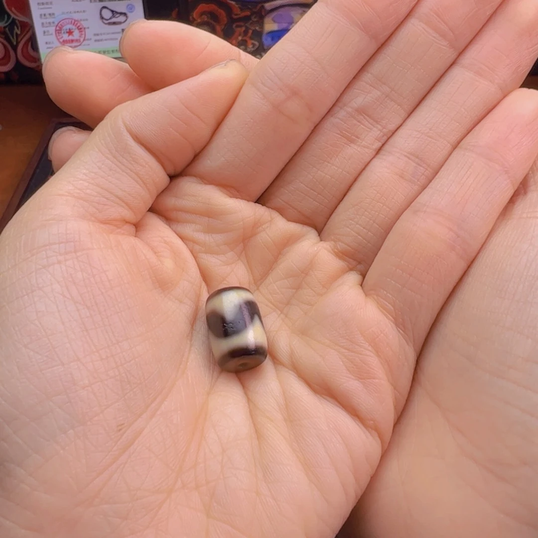 玛瑙/玉髓颈饰未镶嵌你****?