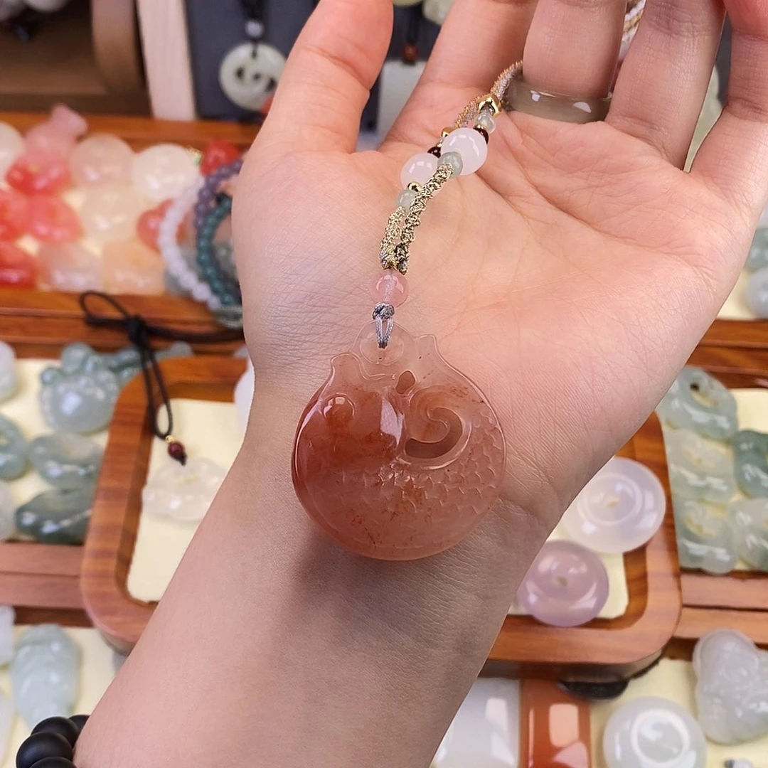 颈饰未镶嵌石英质玉搁*ℳ