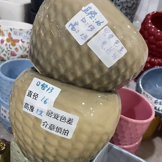 多肉绿植陶瓷花盆9.9包邮，有孔
