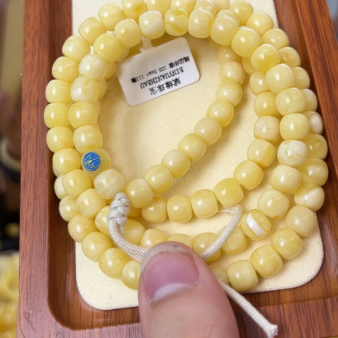 未镶嵌琥珀珠宝奇石