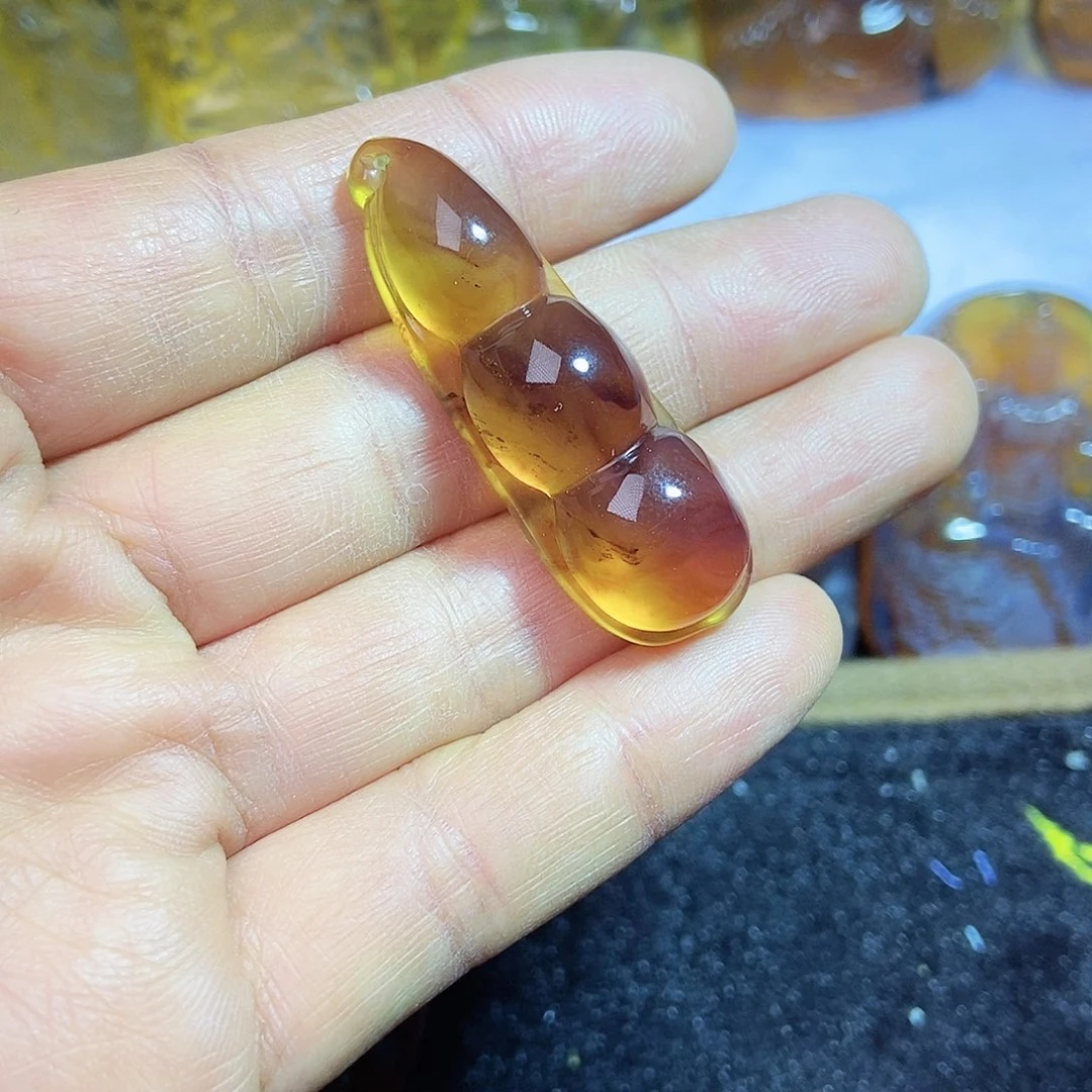 琥珀颈饰未镶嵌豆