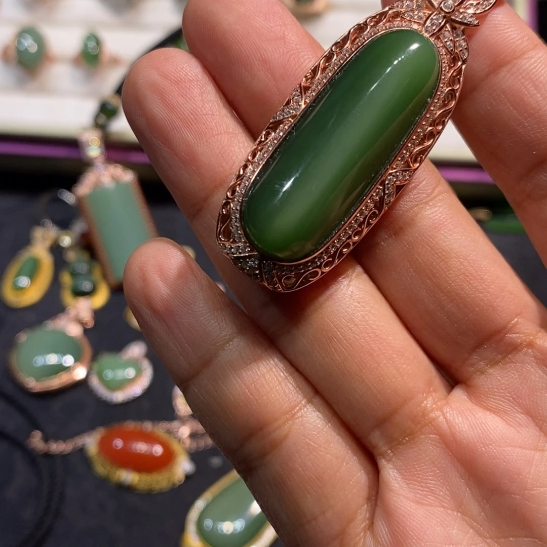 和田玉（碧玉）颈饰银S925镀金镶嵌妤*