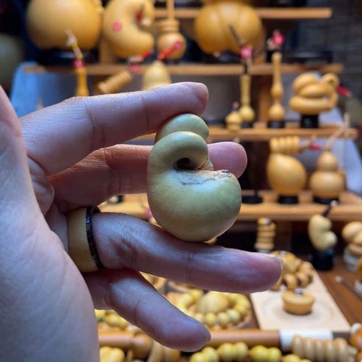 *****天然葫芦自然生长