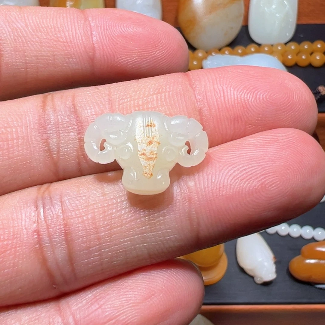 未镶嵌和田玉挂件