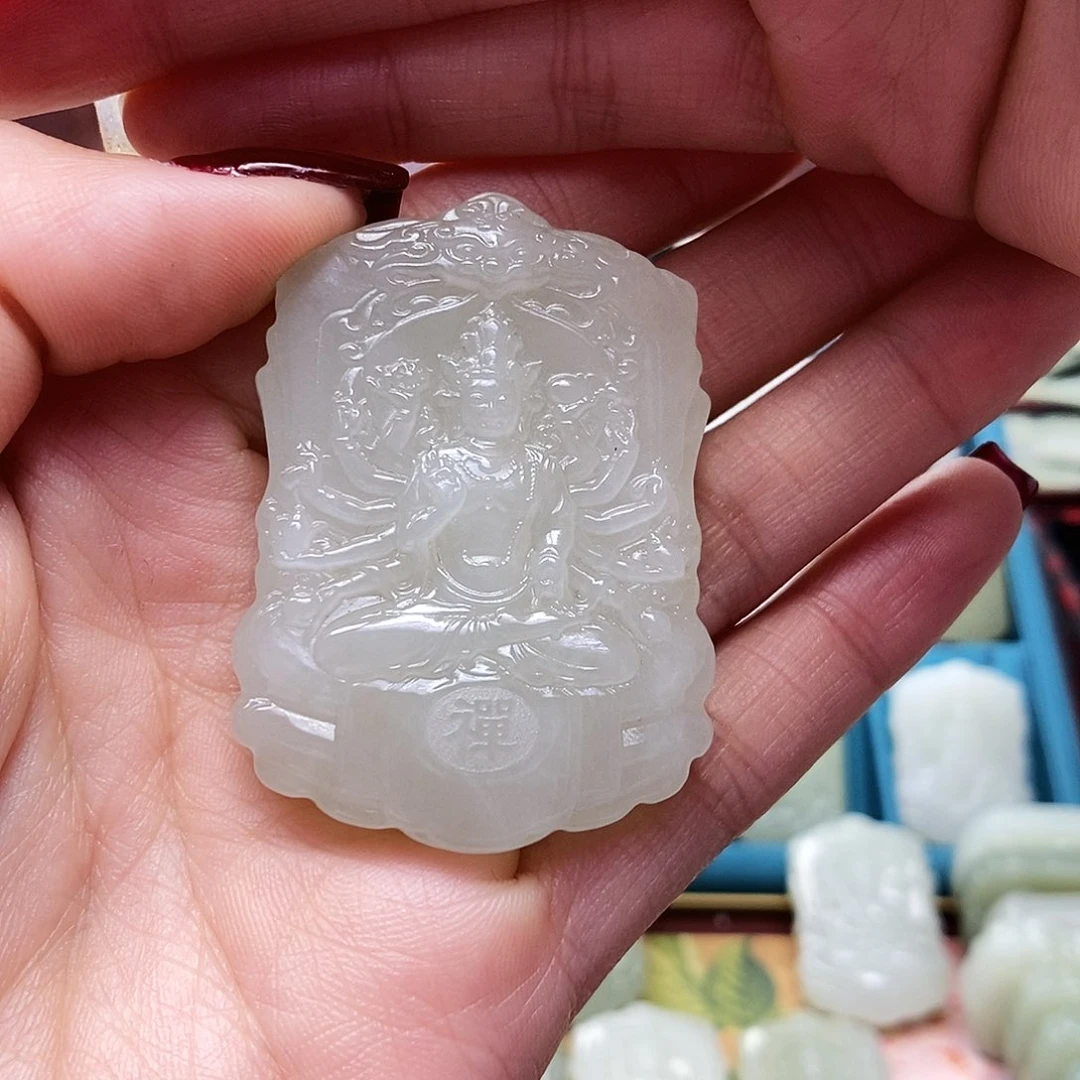 和田玉颈饰未镶嵌有**停