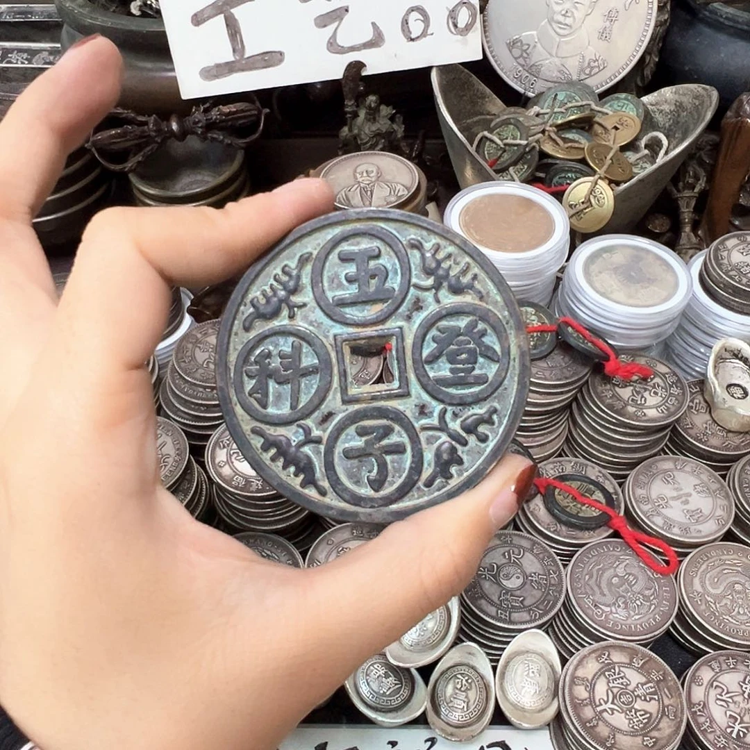 金属复古风格摆件
