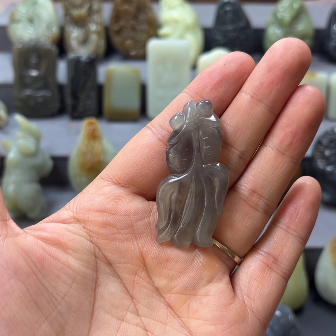颈饰未镶嵌和田玉