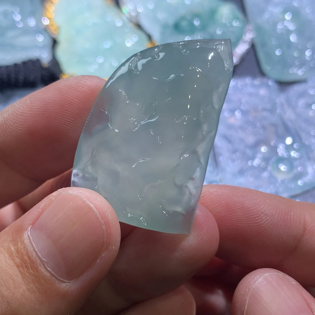 翡翠未镶嵌颈饰翡翠原石