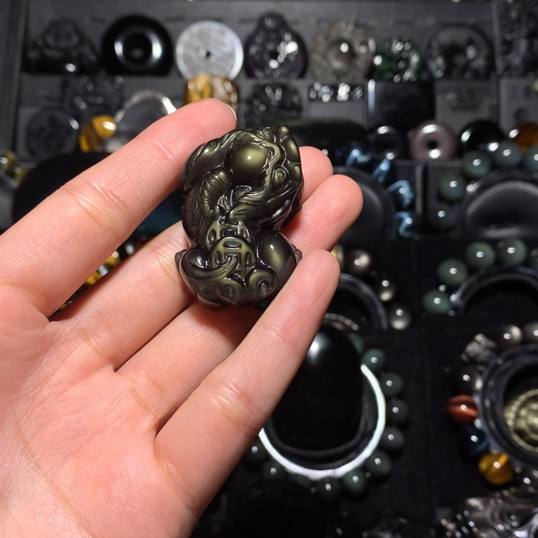 丿***子黑曜岩未镶嵌珠宝奇石