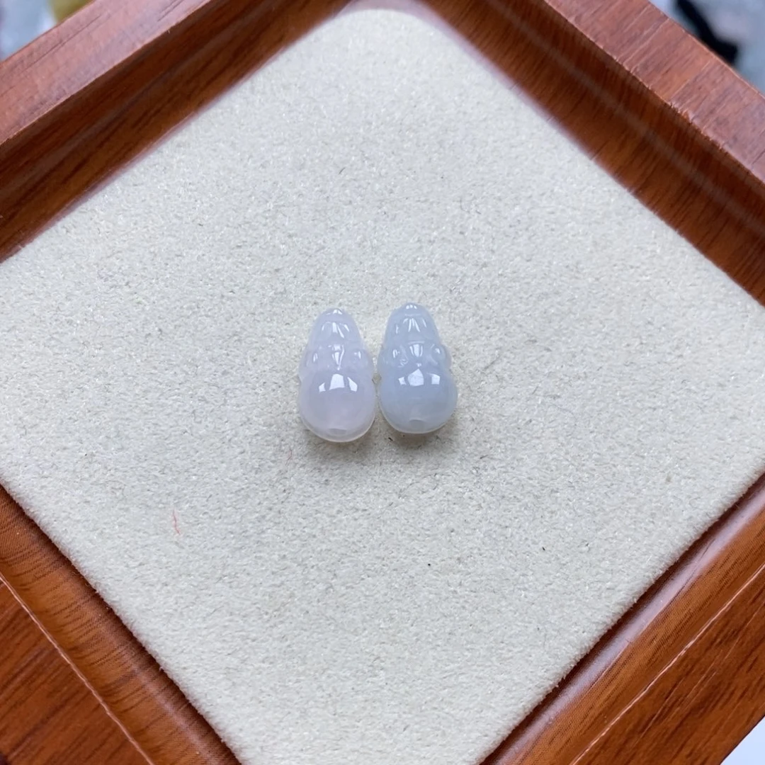 翡翠未镶嵌颈饰如意貔貅