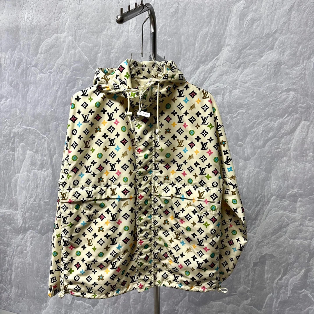 未使用 LouisVuitton/路易威登 SS24Tyler联名满印外套50码P00700