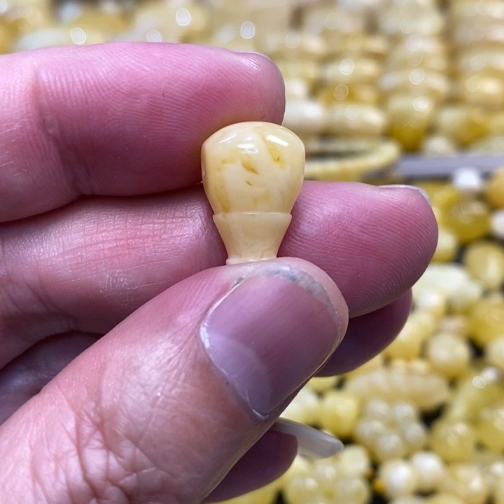 未镶嵌琥珀裸石天然原矿蜜蜡三通