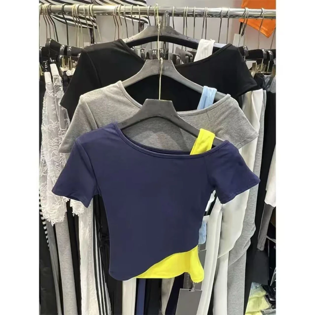 2025夏季新款韩系拼接撞色设计假两件修身辣妹露肩T恤