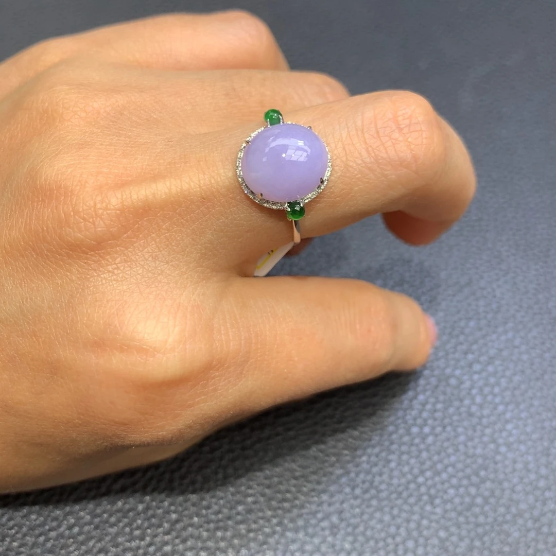 翡翠颈饰18K金镶嵌翡翠吊坠