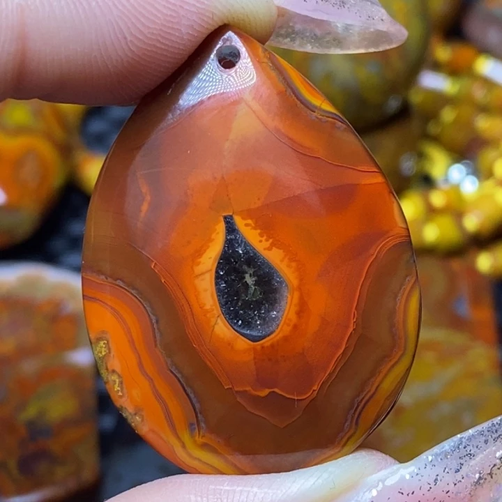 玛瑙/玉髓颈饰未镶嵌丽****文