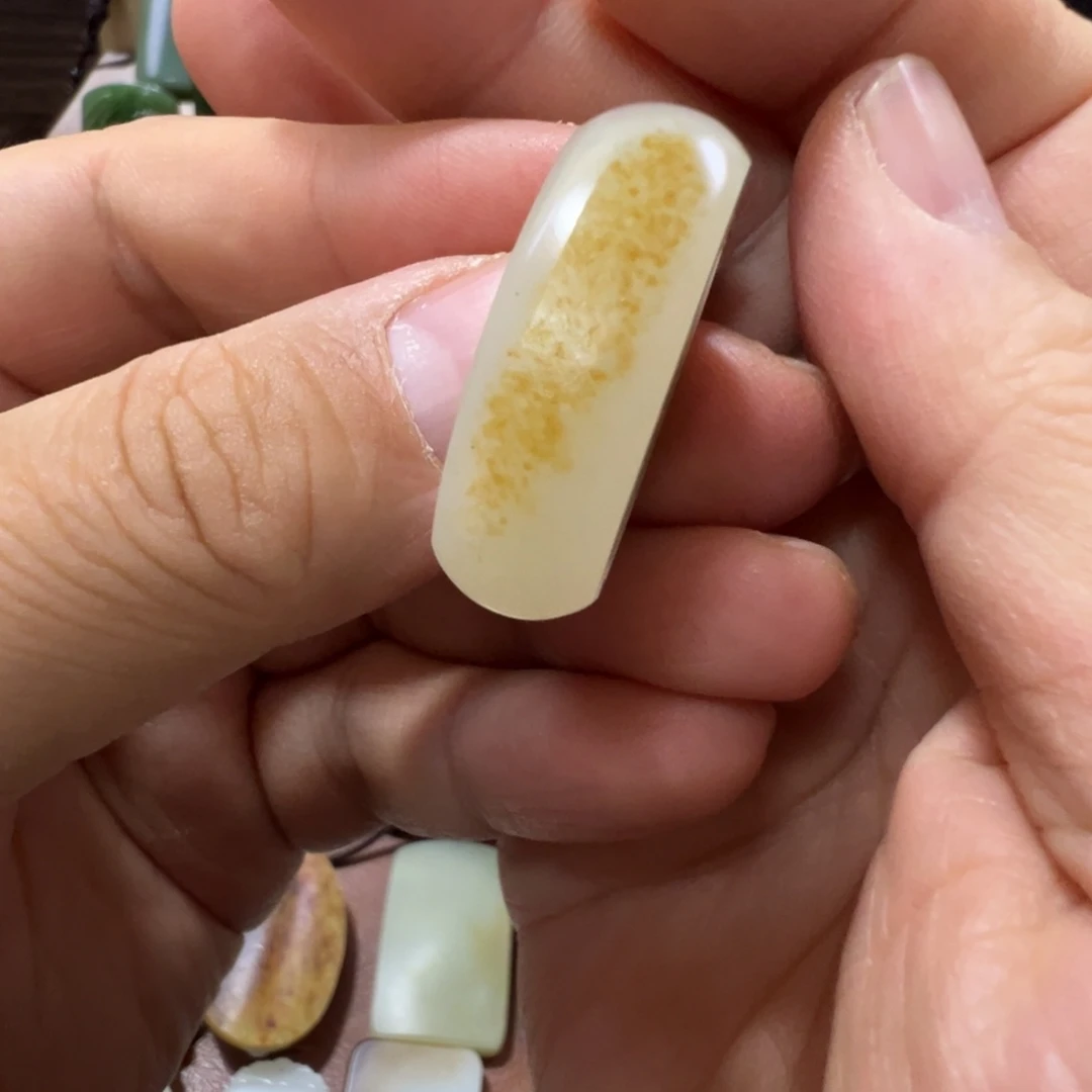 金***虎和田玉（子料）未镶嵌挂件