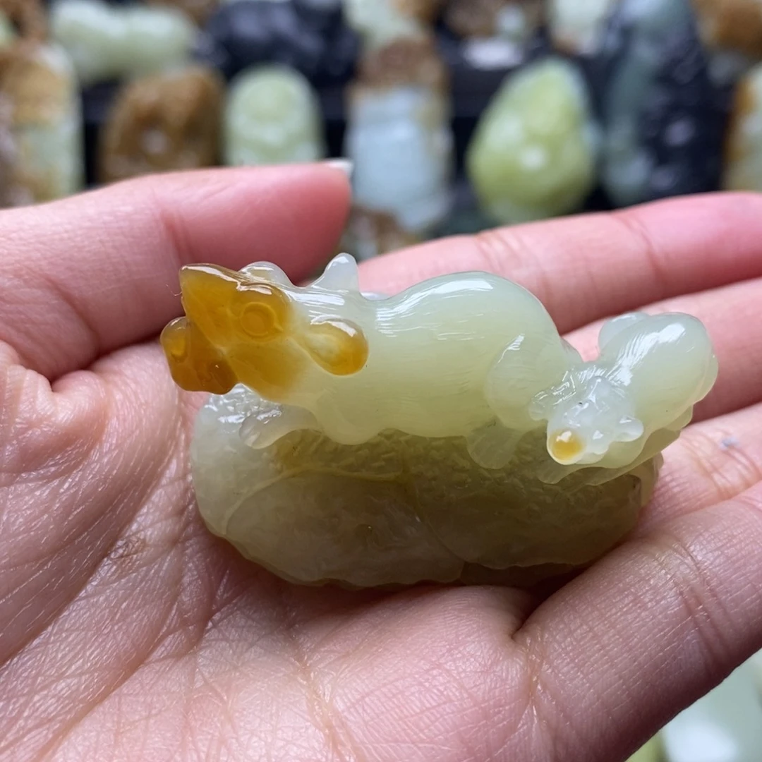 吊坠(不含链)未镶嵌和田玉（糖玉）