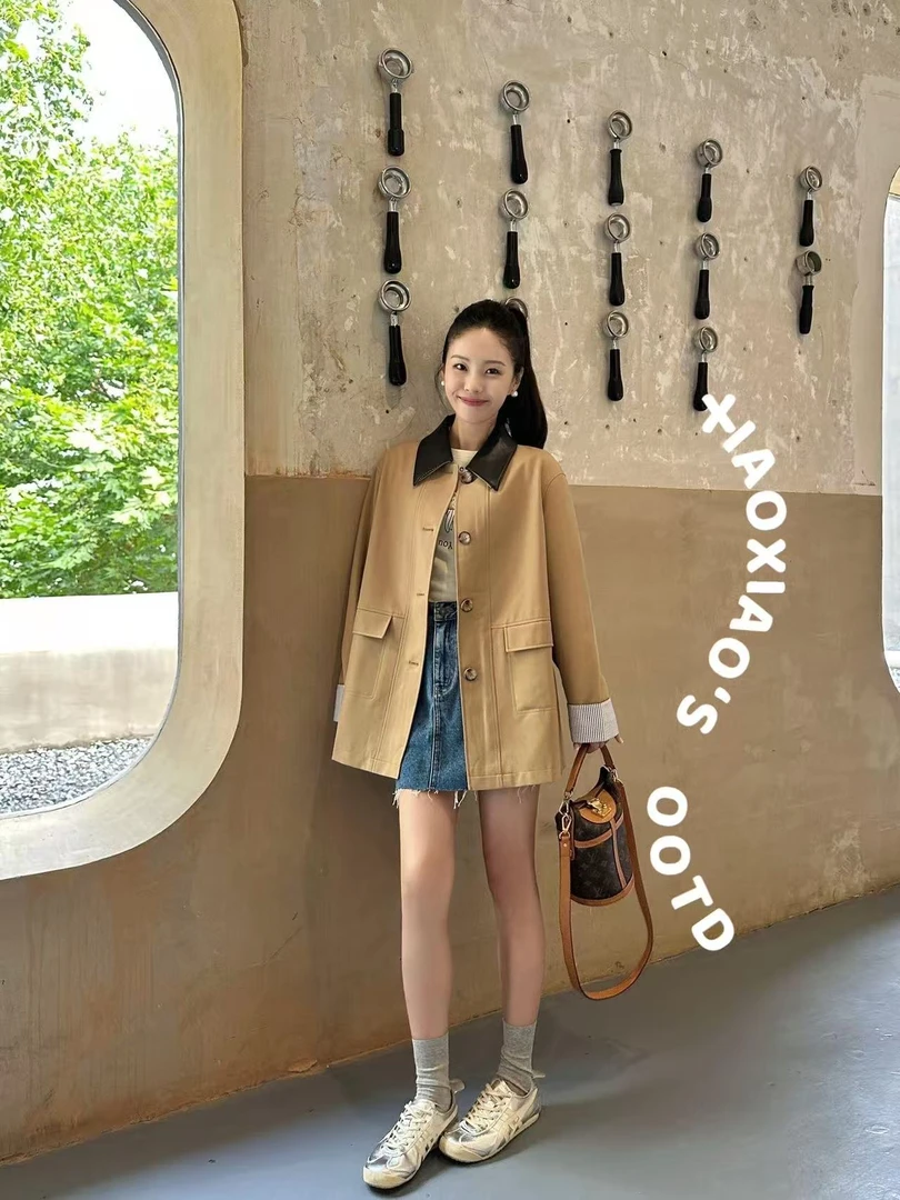 2025秋季新款韩系撞色拼皮风衣外套女白色t恤牛仔半身裙三件套装