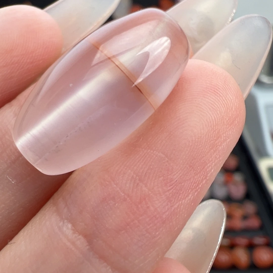 南红玛瑙未镶嵌颈饰桶珠