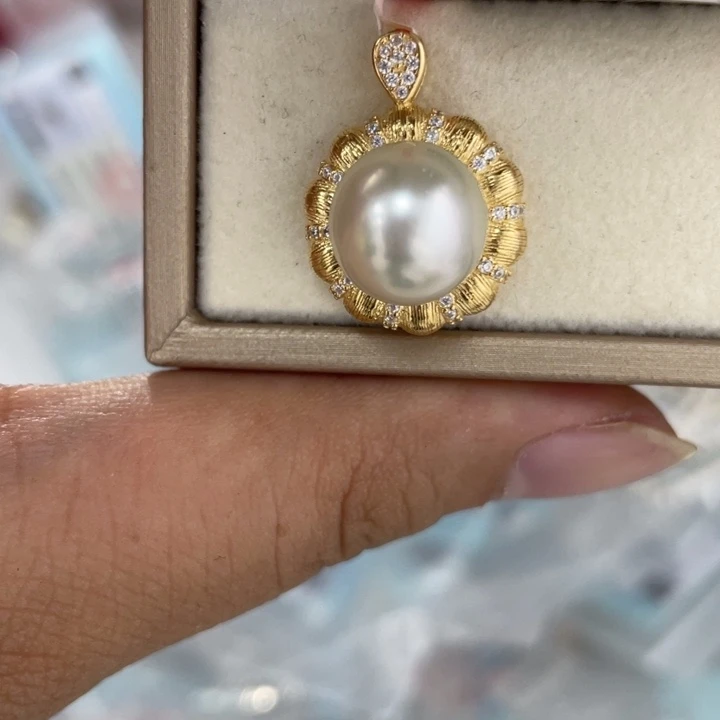 银S925镶嵌海水珍珠颈饰