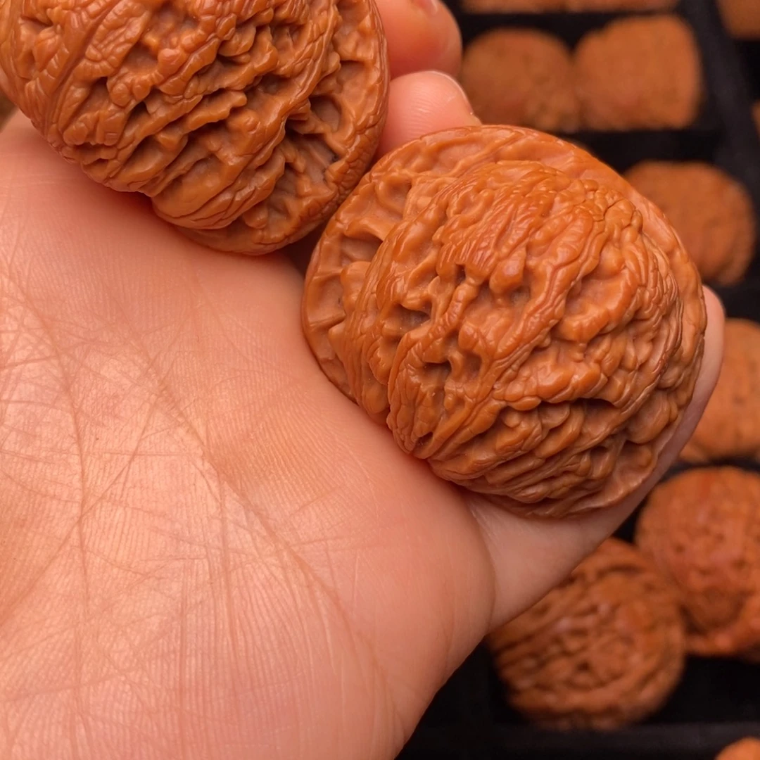 文玩核桃吊坠秦岭野生核桃