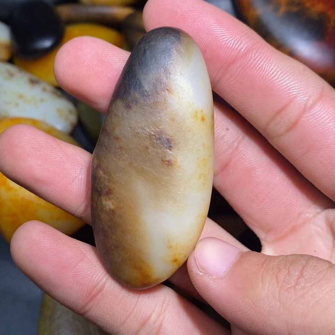 和田玉未镶嵌珠宝奇石