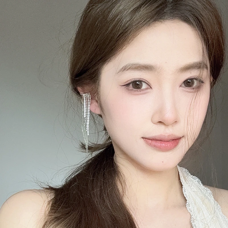 oushipei/欧诗佩 铜合金合成锆石耳饰 超闪满钻珠珠双层流苏耳夹