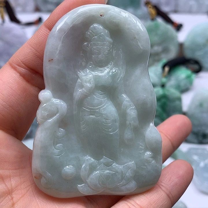 翡翠未镶嵌颈饰观音洒黄翡福利
