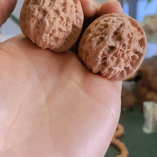 【闪购商品】把件文玩核桃36.5血麒麟