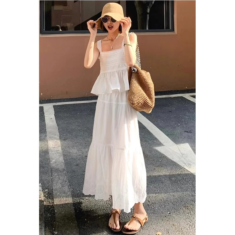 法式温柔风套装女夏季氛围感今年流行白色吊带上衣半身裙两件套潮