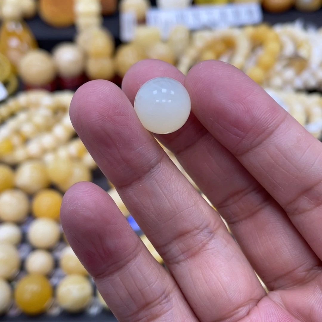 琥珀珠宝奇石未镶嵌13mm特色荧光珠