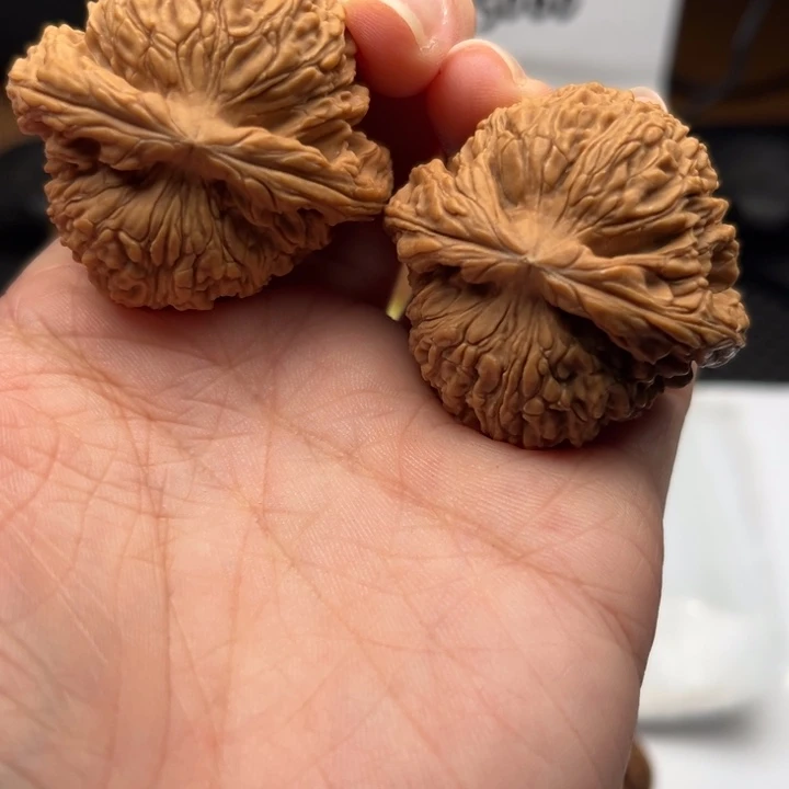 文玩核桃吊坠南疆40