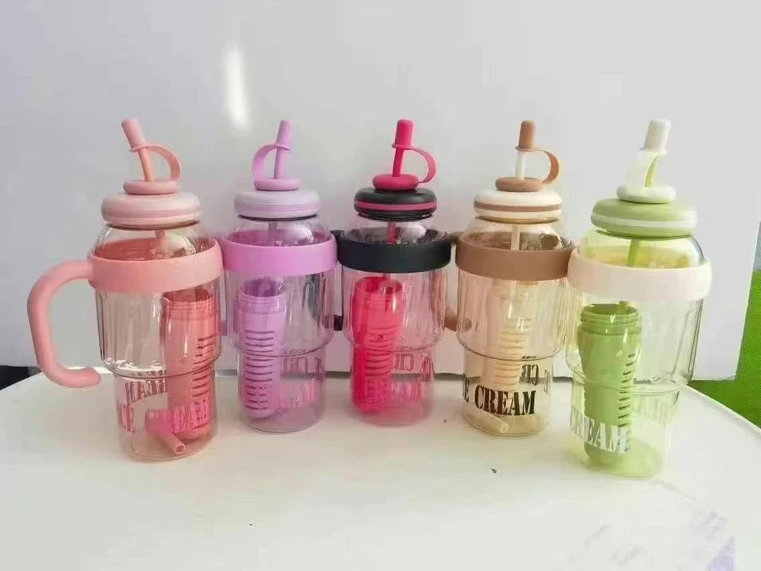 大容量冰霸杯高颜值吸管设计便携水杯学生女士专用